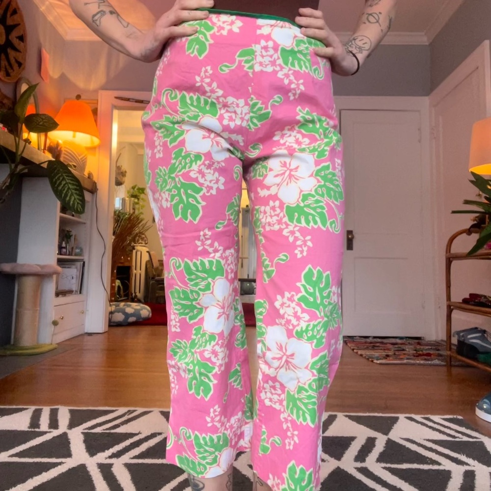 *Vintage* pink/green floral capris